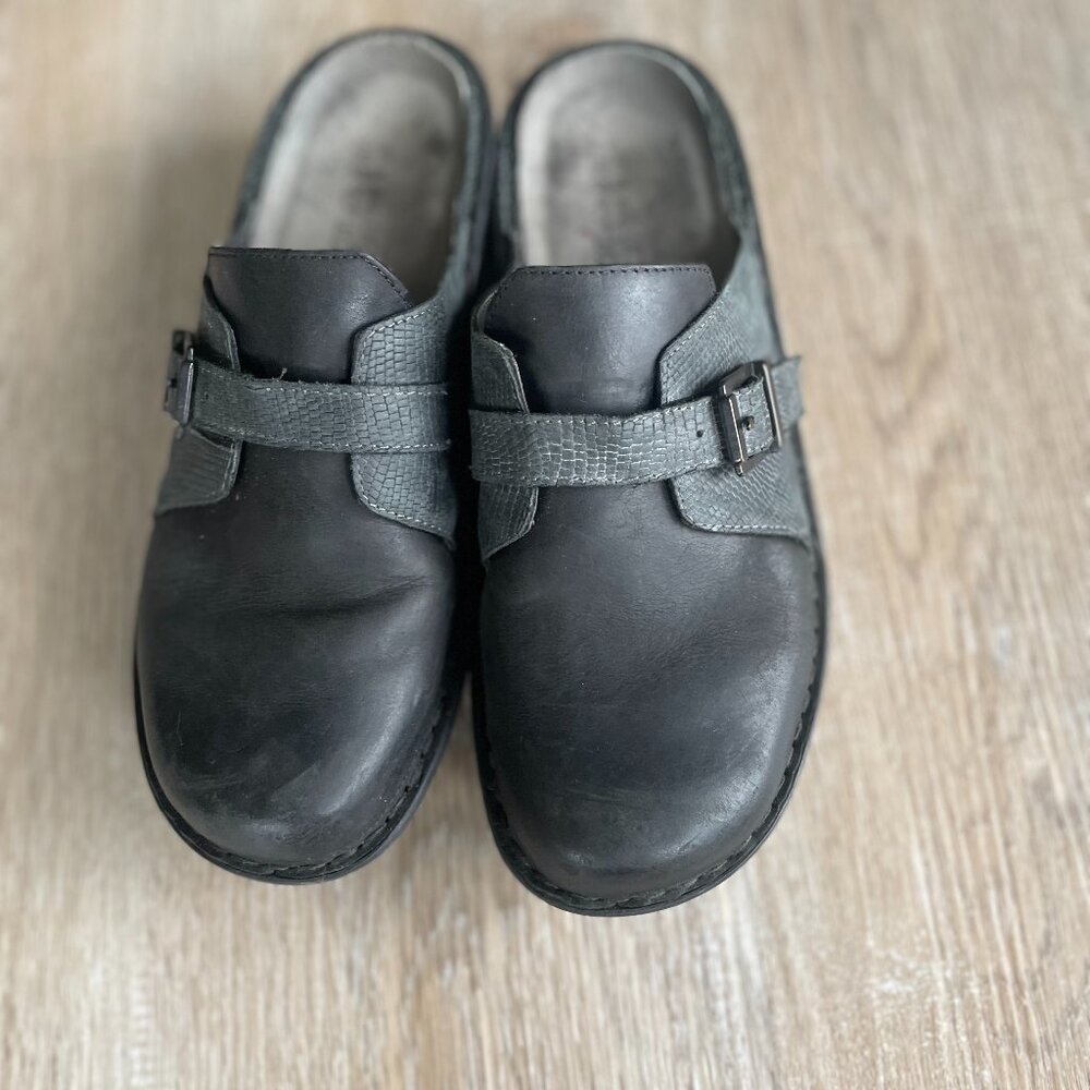 Naot Black Leather Avignon Buckle Slip on Mule Clog